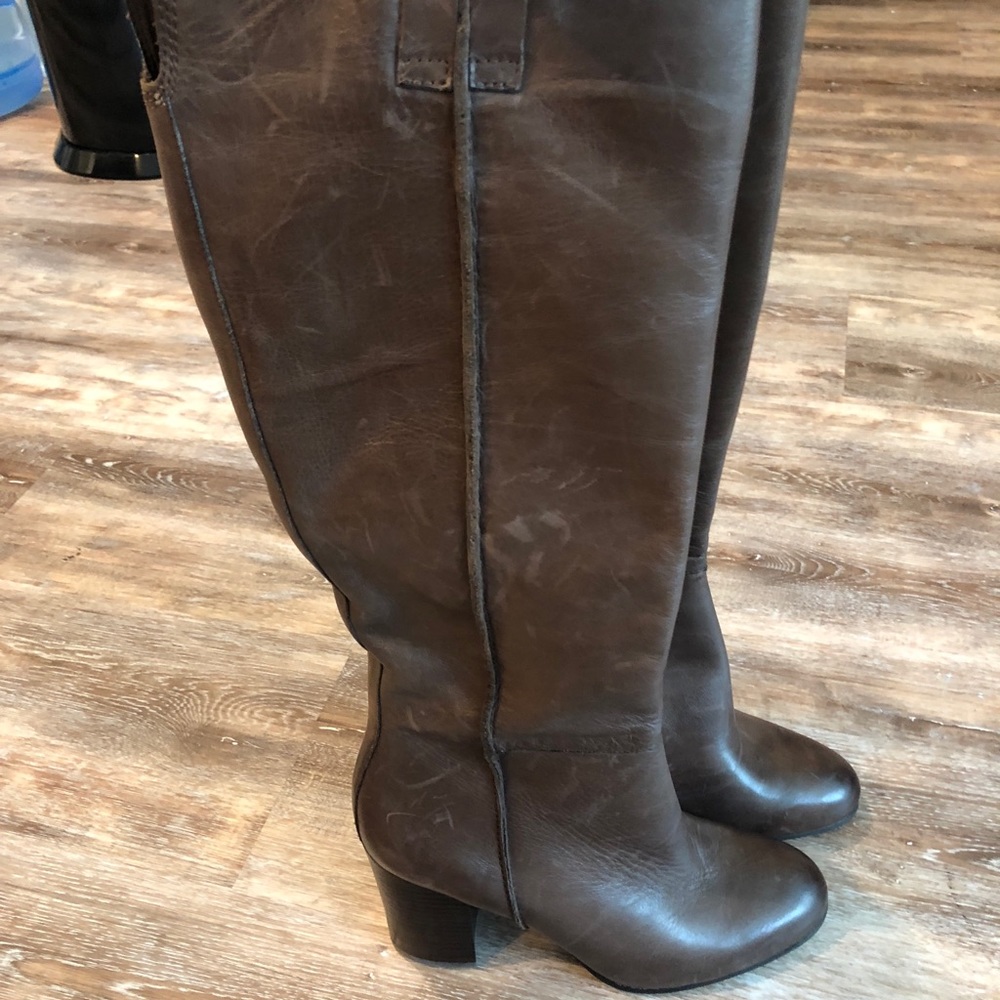 Gorgeous SAM EDELMAN leather boots - Size 8